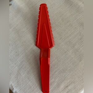 Vintage Tupperware Cut N’ Serve Cake Cutter Orange Kitchen Utensil